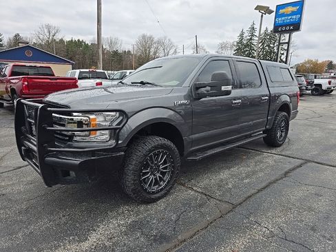 Used 2018 Ford F150 XLT w/ XTR Package image 2
