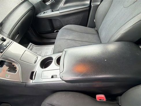 Used 2014 Toyota Venza LE image 15