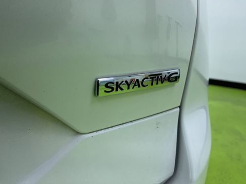 Used 2021 MAZDA CX-5 Touring image 14