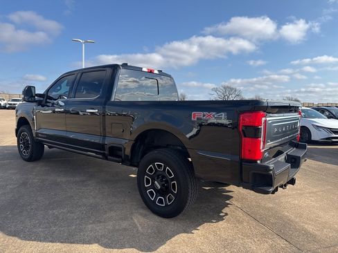 Used 2024 Ford F250 Platinum image 5