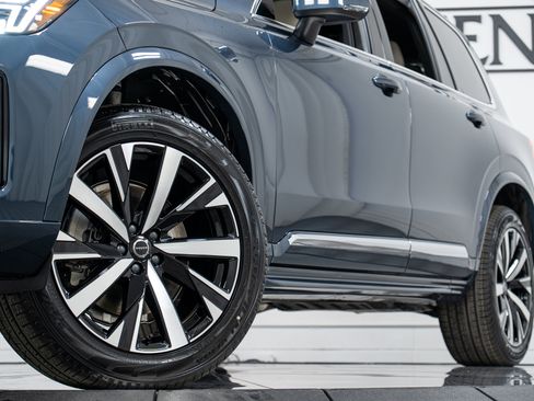 New 2026 Volvo XC90 B6 Core image 28