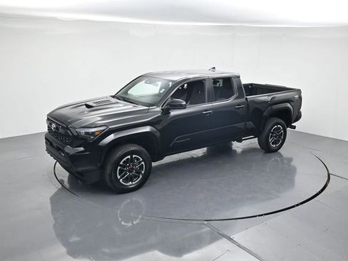 Used 2025 Toyota Tacoma TRD Sport image 40