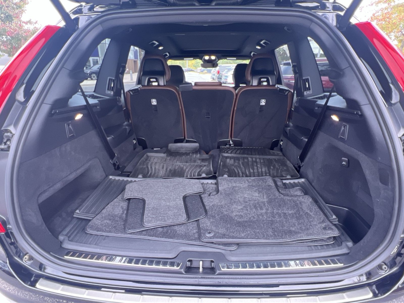 Used 2024 Volvo XC90 B6 Plus w/ Protection Package AWD/4WD image 27