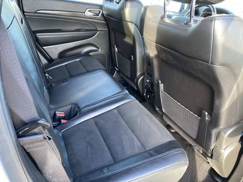 Certified 2021 Jeep Grand Cherokee Laredo X image 23