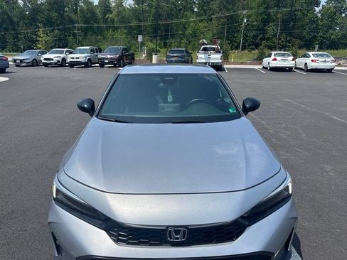 Used 2025 Honda Civic Sport image 3