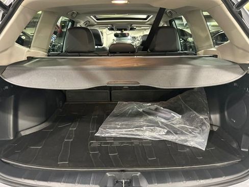 Certified 2022 Subaru Forester Limited image 28