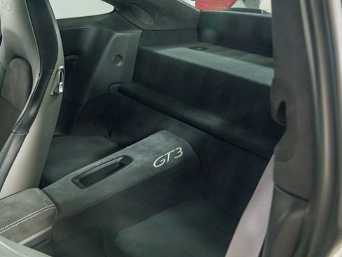 Used 2018 Porsche 911 GT3 RWD image 23