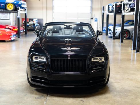 Used 2020 Rolls-Royce Dawn image 3