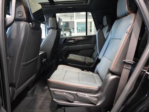 New 2026 GMC Yukon AT4 w/ AT4 Premium Plus Package AWD/4WD image 13