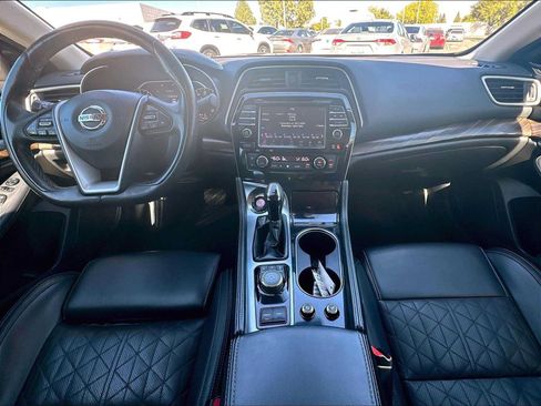 Used 2016 Nissan Maxima Platinum FWD image 17