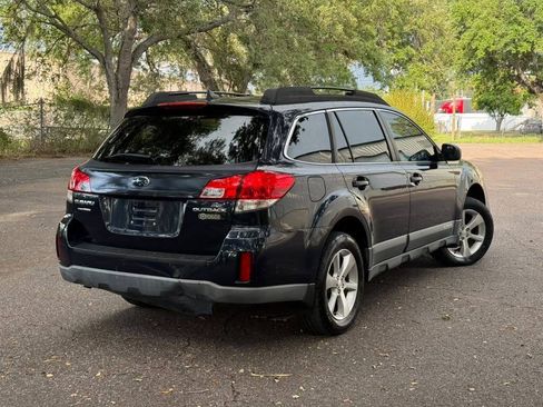 Used 2013 Subaru Outback 2.5i Limited w/ Moonroof Pkg AWD/4WD image 3