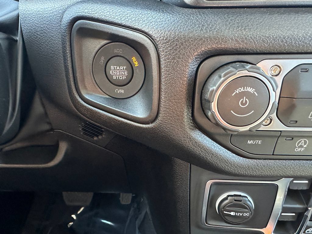 New 2026 Jeep Gladiator Sport AWD/4WD image 28