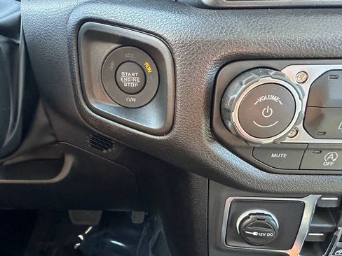 New 2026 Jeep Gladiator Sport AWD/4WD image 28