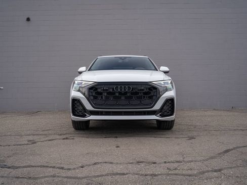 Certified 2025 Audi Q8 Premium Plus w/ Premium Plus Package AWD/4WD image 10