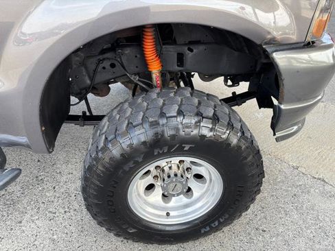 Used 2004 Ford F250 XLT image 28