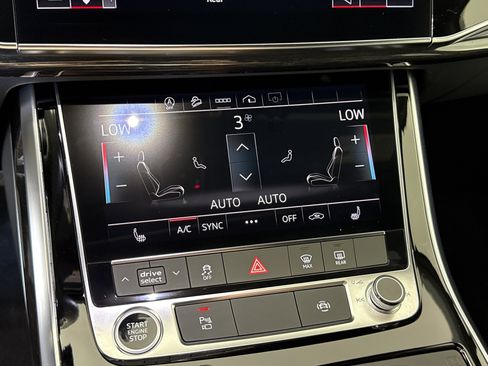 Used 2025 Audi Q7 2.0T Premium w/ Convenience Package AWD/4WD image 17