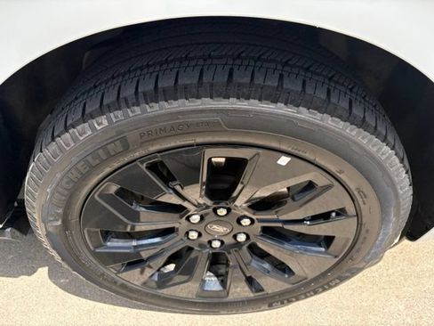 Used 2025 Ford Expedition Max Platinum w/ Stealth Appearance Package AWD/4WD image 21