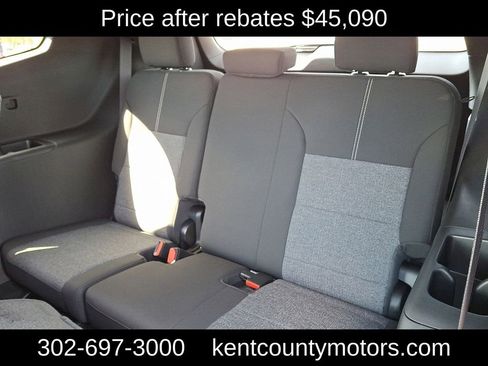 New 2026 GMC Acadia Elevation image 11