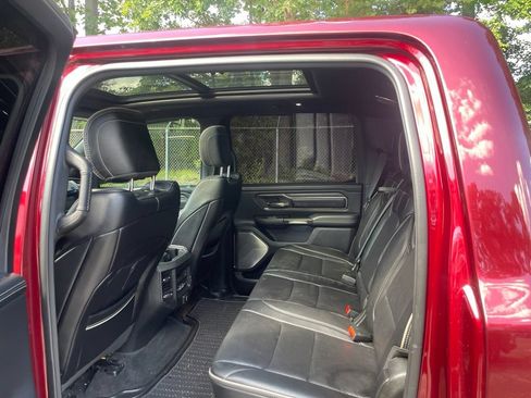 Used 2021 RAM 1500 Limited AWD/4WD image 9