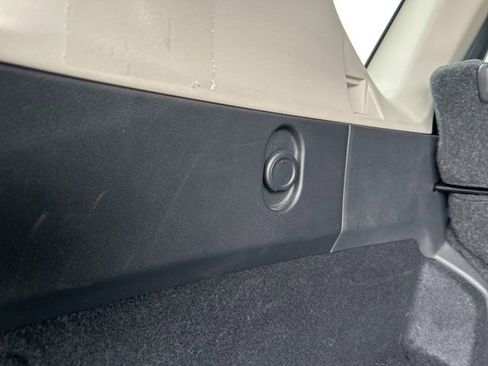 Used 2022 Nissan Rogue SV image 12