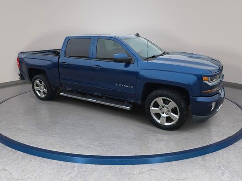 Used 2017 Chevrolet Silverado 1500 LT w/ All Star Edition AWD/4WD image 3