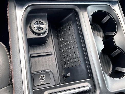 Used 2025 Ford Expedition Max Active AWD/4WD image 34