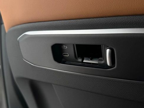 New 2026 BMW X5 xDrive50e w/ M Sport Package image 25