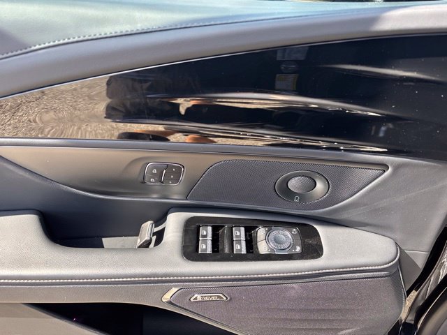 New 2026 Lincoln Nautilus Reserve w/ Jet Appearance Package AWD/4WD image 14
