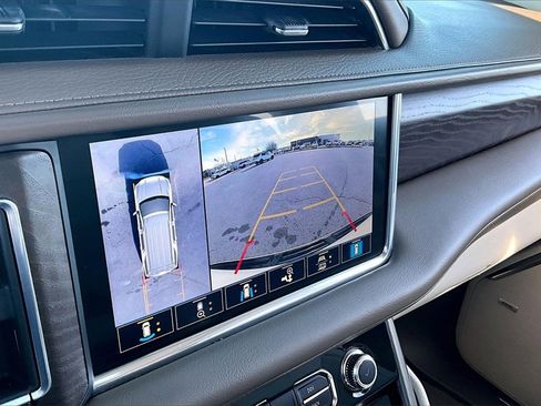 Used 2021 GMC Yukon XL Denali w/ Denali Ultimate Package image 23