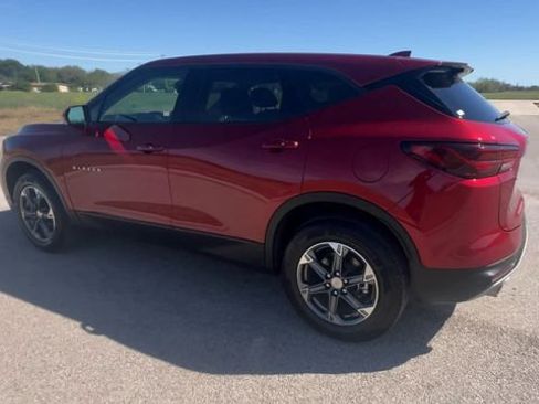 Certified 2025 Chevrolet Blazer LT AWD/4WD image 6
