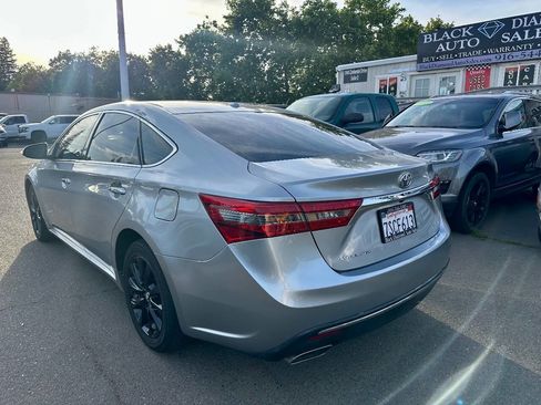 Used 2016 Toyota Avalon XLE FWD image 10
