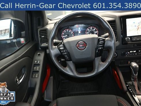 Used 2024 Nissan Frontier PRO-4X w/ Technology Package AWD/4WD image 32