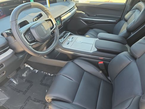 New 2026 Lincoln Navigator L Reserve w/ Jet Appearance Package AWD/4WD image 17