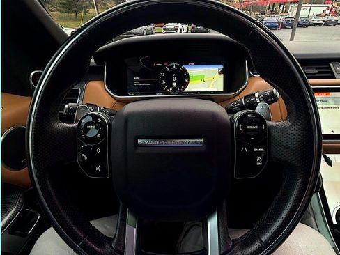 Used 2021 Land Rover Range Rover Sport HSE Dynamic image 17