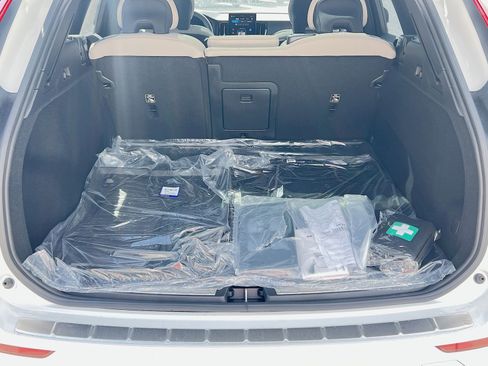 New 2026 Volvo XC60 B5 Plus w/ Protection Package Premier image 26