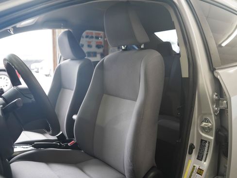 Used 2015 Toyota Corolla L FWD image 24