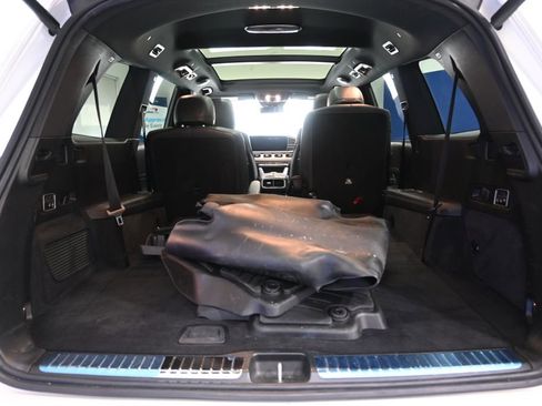 Used 2021 Mercedes-Benz GLS 580 4MATIC image 15