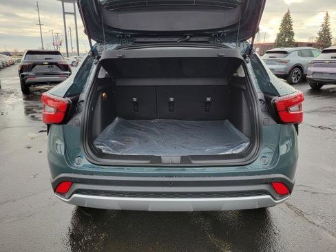 New 2026 Chevrolet Trax LT w/ Driver Confidence Package image 25