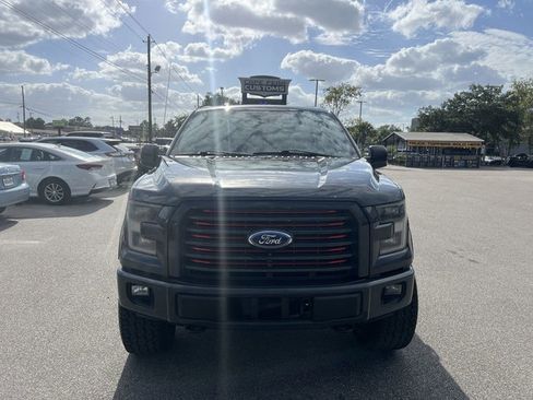 Used 2017 Ford F150 Lariat w/ Equipment Group 502A Luxury image 9