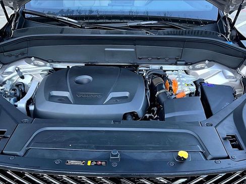 New 2026 Volvo XC90 T8 Plus w/ Protection Package Premier AWD/4WD image 38