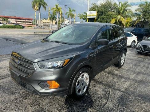 Used 2019 Ford Escape S FWD image 4