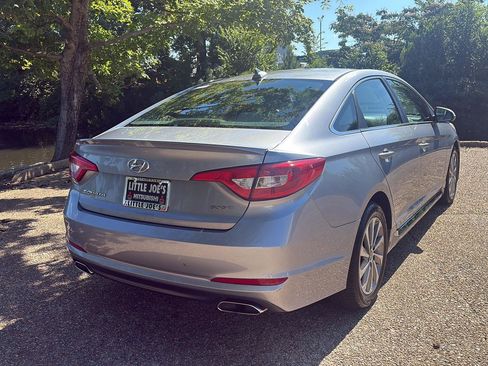 Used 2017 Hyundai Sonata Sport FWD image 4