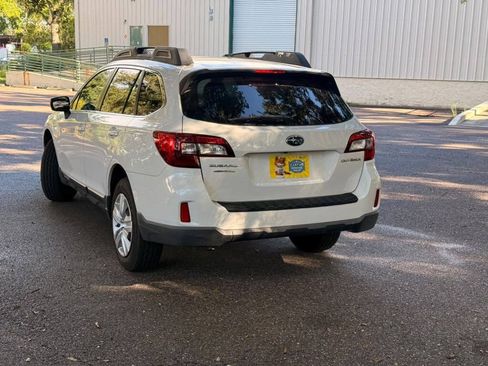 Used 2015 Subaru Outback 2.5i AWD/4WD image 5