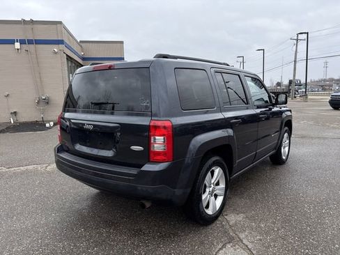 Used 2016 Jeep Patriot Latitude image 5