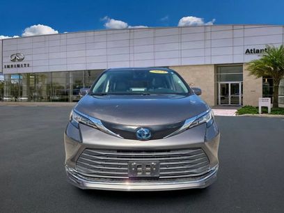Used 2023 Toyota Sienna XLE