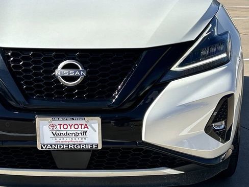 Used 2024 Nissan Murano SV w/ SV Midnight Edition Package image 8