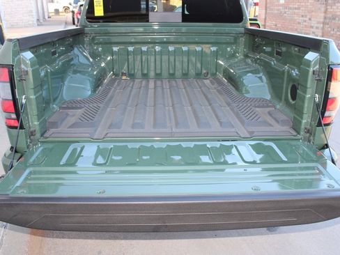 Used 2024 Nissan Frontier Pro-X image 26