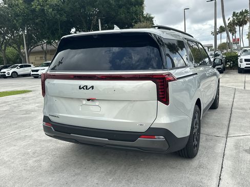 New 2026 Kia Carnival SX Prestige FWD image 7
