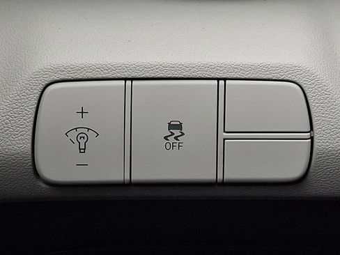 New 2026 Hyundai Elantra Limited image 17