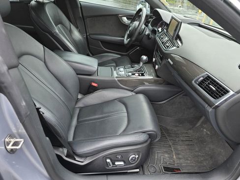 Used 2017 Audi RS 7 Prestige w/ Driver Assistance Package image 10